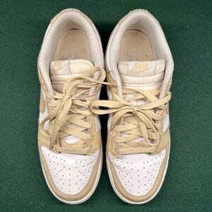 Nike Low Top Dunks in Cream & White